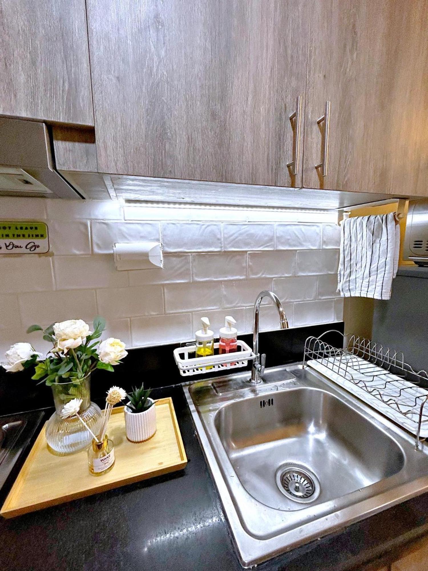 Cozypura Staycation Near Moa, Airport , With Free Fast Wifi, Netflix And Pay Parking Pasay Eksteriør billede